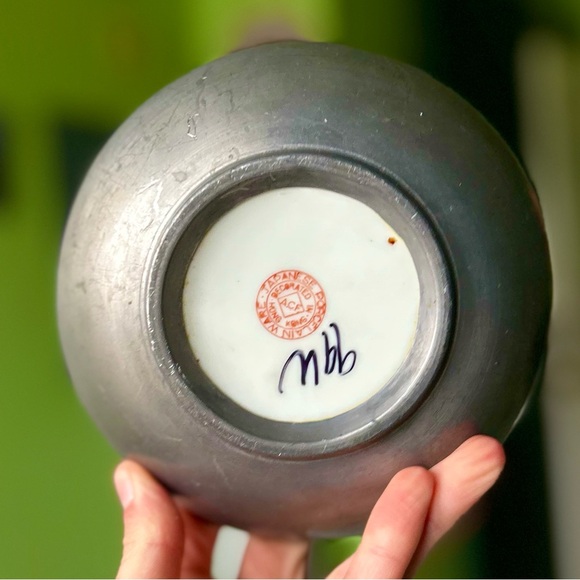 VTG Oriental Porcelain Plate In Metal Encasing Cottagecore Floral Bowl Decor - Picture 3 of 5